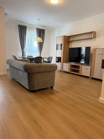 închiriere apartament 3 camere și 2 locuri parcare Parcului 20 - 11