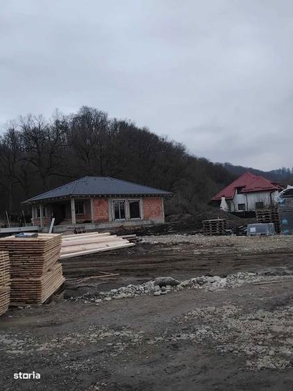 Casa la rosu in Rasnov. Brasov. - 5