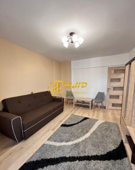 Doua camere decomandat,zona Pacurari Posta,la bulevard,lift,CT - 14