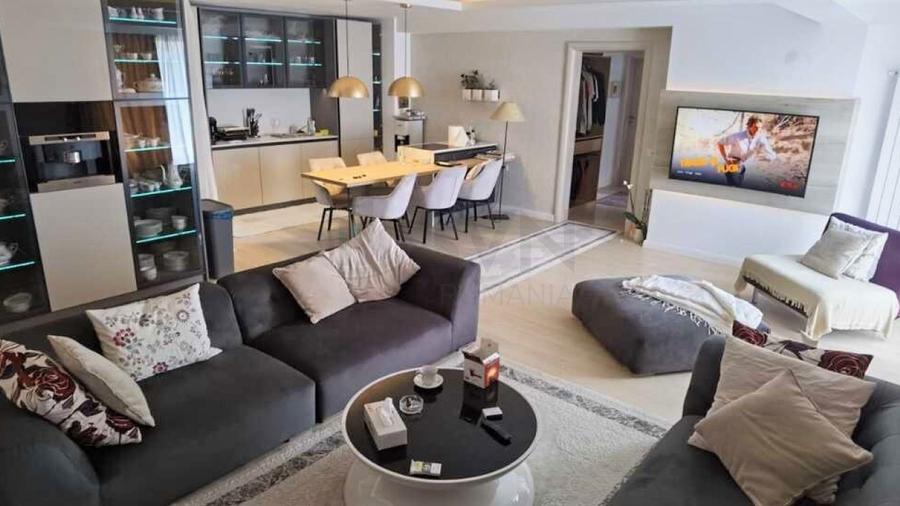 REA1015561 Apartament cu 4 camere de vanzare pe Bulevardul Aviatorilor - 1