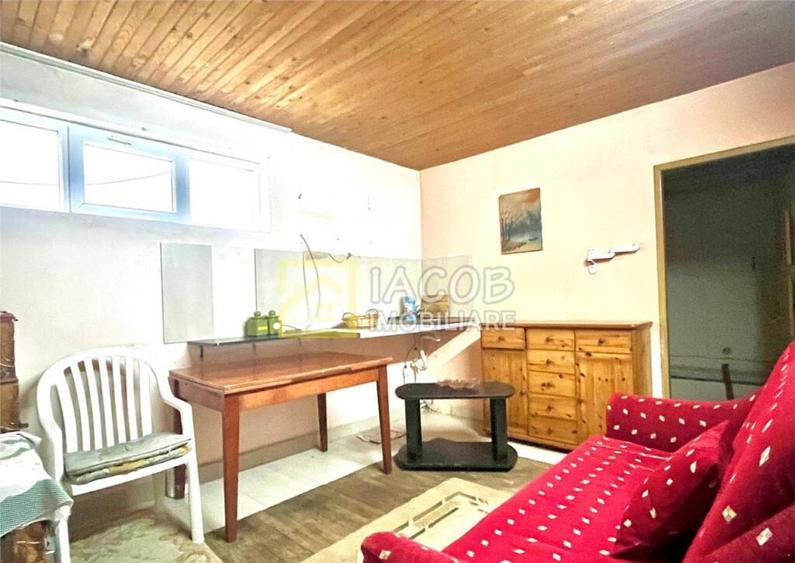 Casa P M, 5 camere,com. Oniscani, jud. Bacau - 17