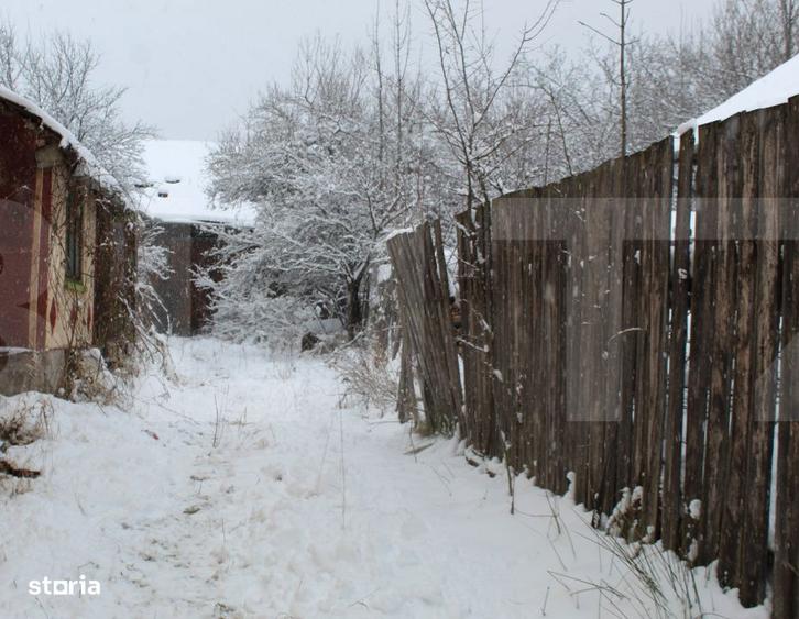 Casa traditionala cu teren generos Covasna Voinesti - 5
