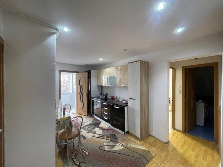 2 camere, centrală proprie - Strada București, Giurgiu, Central - 8