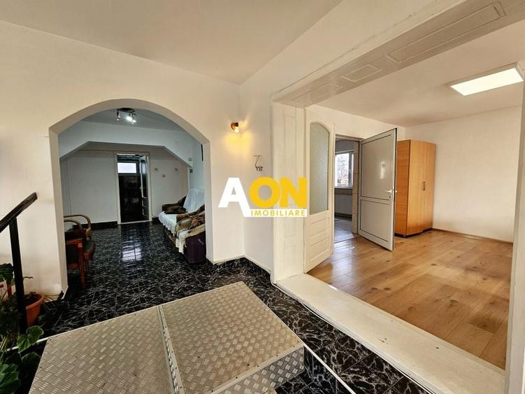 Casa 10 camere, 878 mp teren, toate utilitatile, Barabant - 3