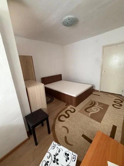 Garsoniera semidecomandata, etaj 1/4,Podul Electro, zona Lapus. - 4