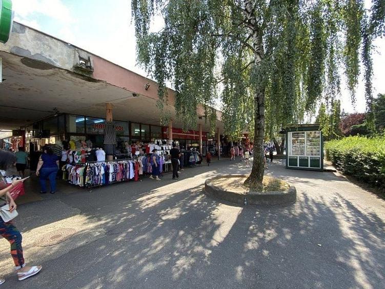 Spațiu Comercial de &Icirc;nchiriat - Complex Comercial Astra, Brașov - 1