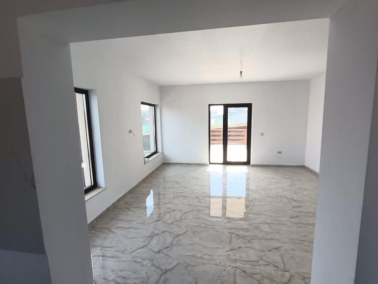 CASA SINGLE DEOSEBITA 4 CAMERE,VALEA LUPULUI ,IASI - 15