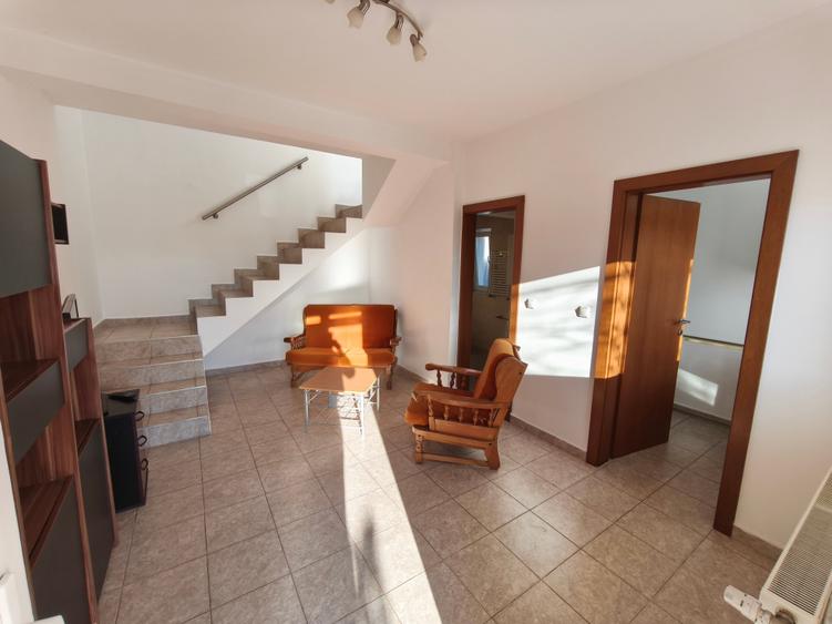 Dumbravita apartament la vila 300 euro - 1