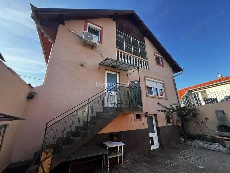 CASA cu 5 camere si garaj - Calea Clujului - IMOBIOHOR CASA cu 5 camere si garaj - Calea Clujului - IMOBIOHOR