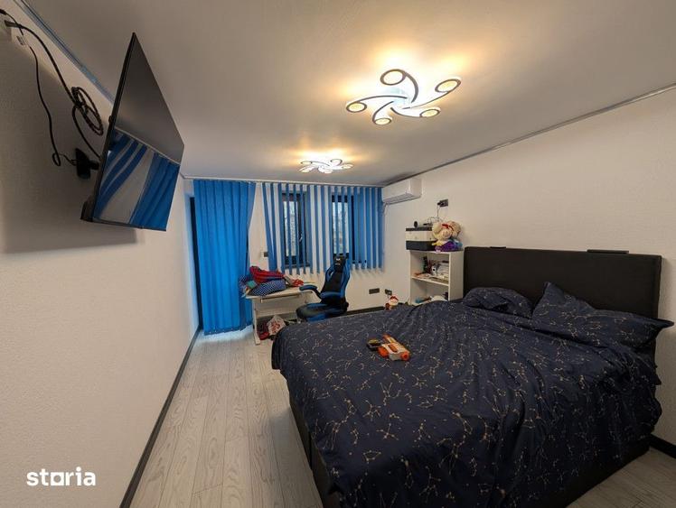 Casă cu 6 camere cu Teren 1500 Mp în Aviatori