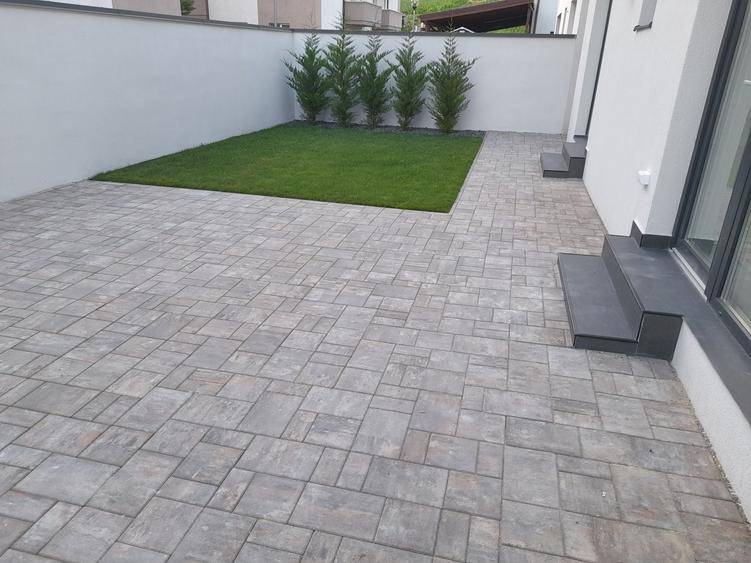 Casă cu 4 camere în Lazaret