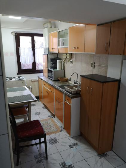 Inchiriez apartament cu 2 camere - 2