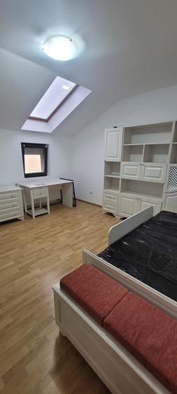 Inchiriez casa (parte din 6 case insiruite) in Ghimbav, str. Zambilei - 8