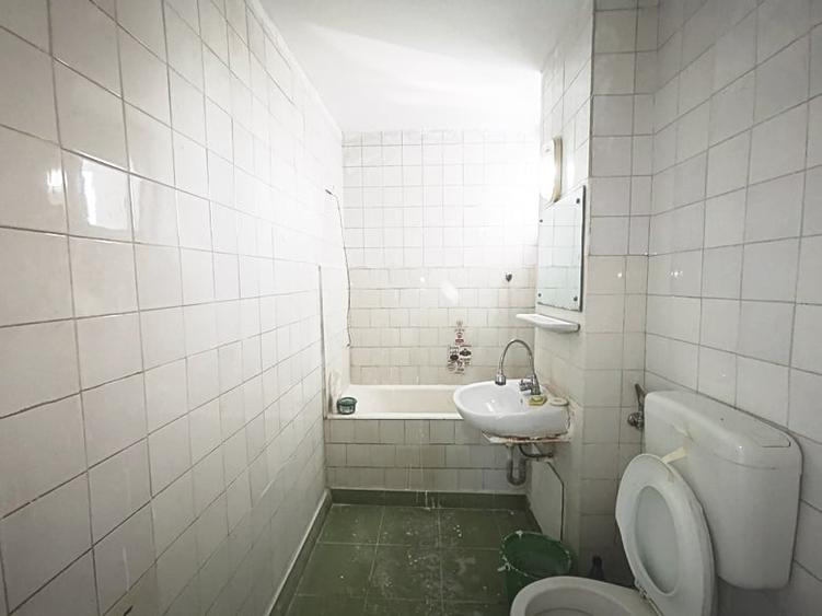 Vanzare 3 cam Obor, Masina de Paine, proaspat zugravit, loc parcare - 5