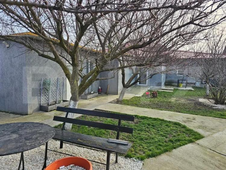 Azil de batrani complet echipat de vanzare - la 40 km de Timisoara - 3