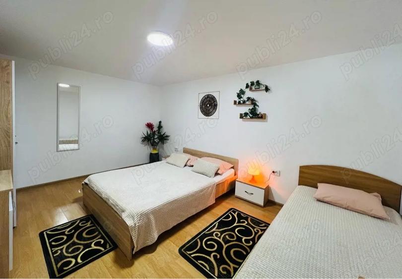 Garsoniera la Plaja 2 papuci - 4