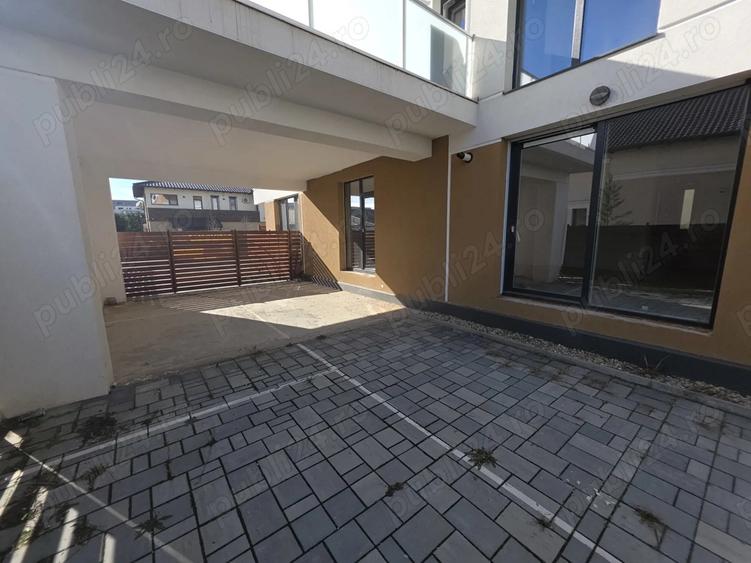 Vand apartament 4 camere si curte - 3