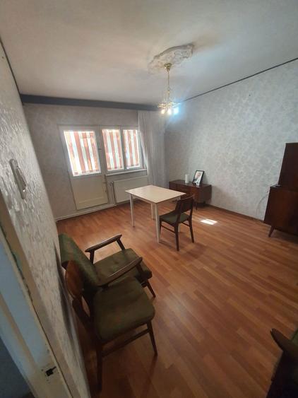 Vind 3camere et1 2balcoane 2baii - 2