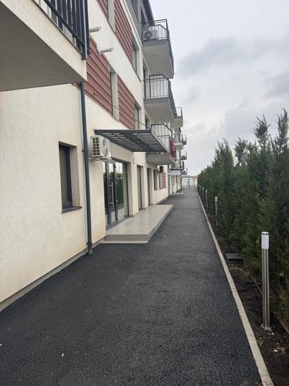 Spatiu Comercial / Birouri/Clinica medicala - Balotesti - 4