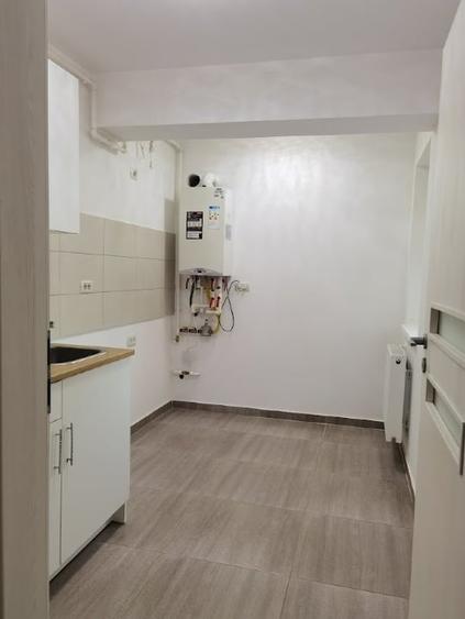 Garsoniera 35mp cu curte, loc parcare inclus in fata portii - 6