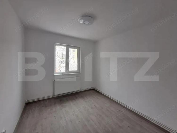 Apartament 2 camere, 43 mp, complet renovat etaj intermediar - 3