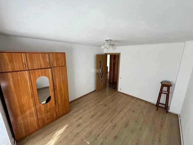 Apartament 3 camere decomandat