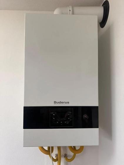 De vanzare casa construita din caramida, renovata, mobilata ?i utilata, zona Parcului 79.000euro - 17