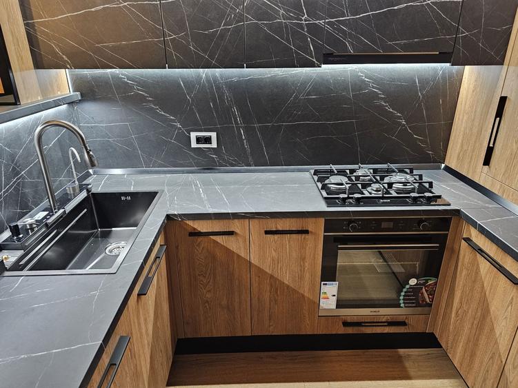 Inchiriez apartament 3 camere UltraLux La Cheie - 2