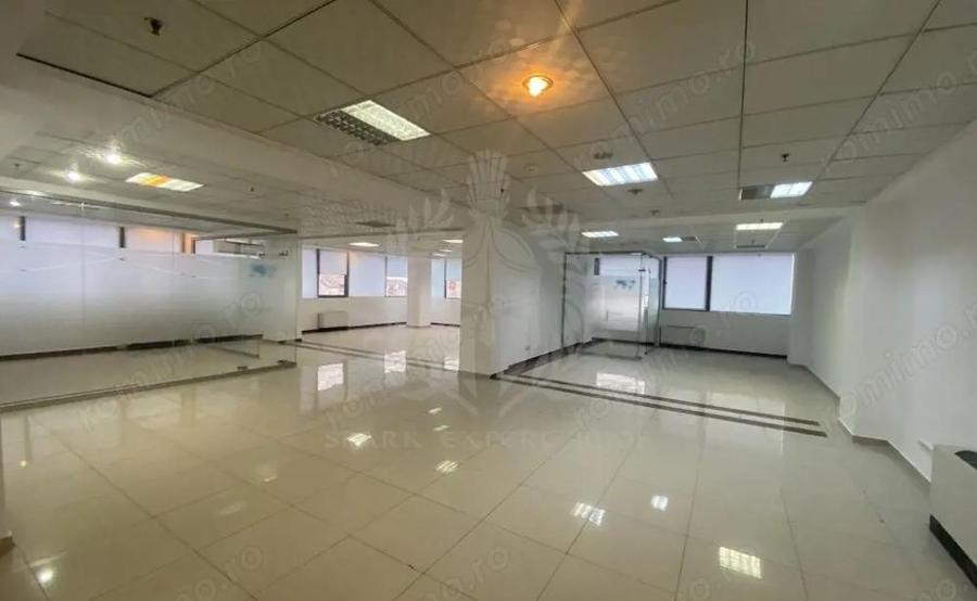 SPATII COMERCIALE /BIROURI//CLINICA// WEST MALL - 8