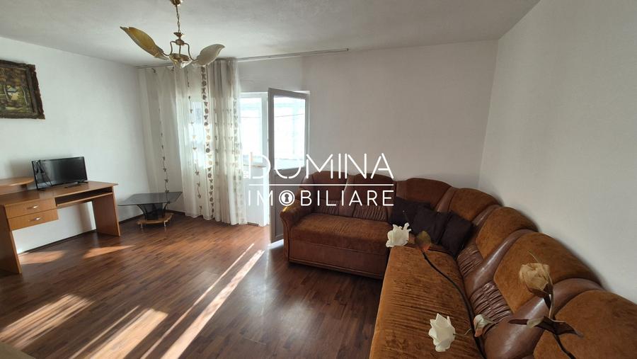 Vânzare apartament 3 camere, et. 2, situat în Rovinari, str. Plopilor - 2