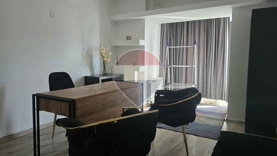 Apartament cu 3 camere decomandat, mobilat în Unirii