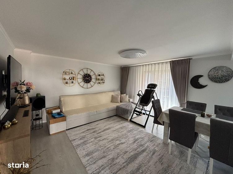 Casă cu 4 camere cu Teren 550 Mp în Central