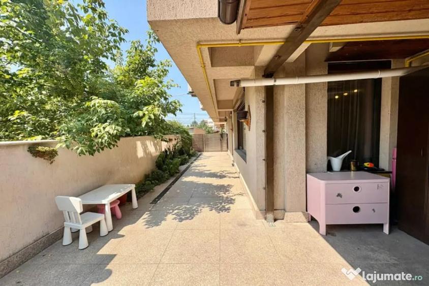 Apartament cu 3 camere semidecomandat în Bucureștii Noi