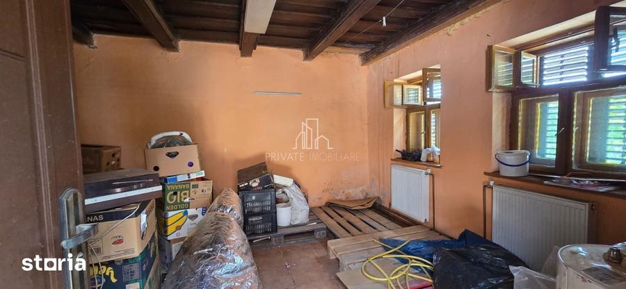 Casă cu 5 camere cu Teren 800 Mp în Vânători