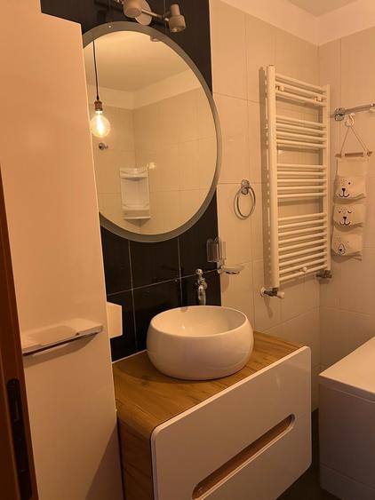Apartament cu 2 camere decomandat, mobilat în Splaiul Unirii