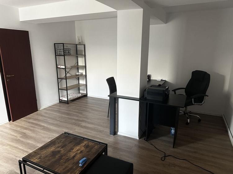 Spațiu comercial, de 30 mp, în Central