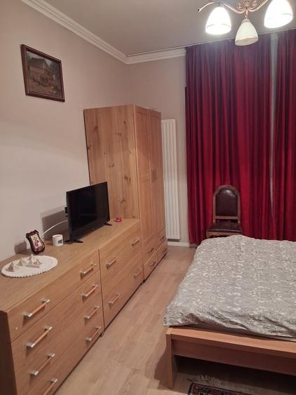 Apartament cu 3 camere, mobilat în Dudești