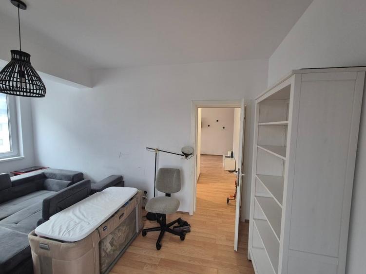 Apartament cu 2 camere semidecomandat, mobilat în Valea Lupului