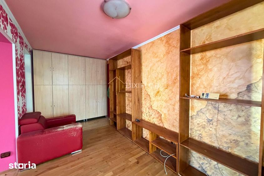 Apartament cu 3 camere în Central
