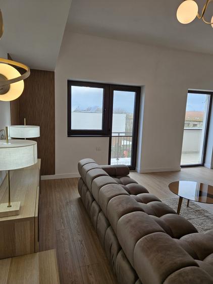 Apartament cu 2 camere decomandat, mobilat în Dămăroaia