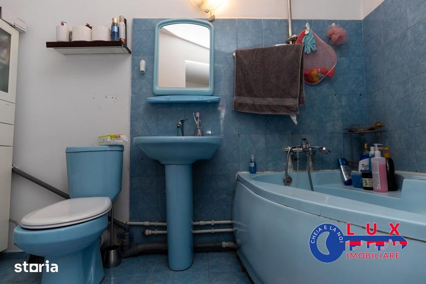 Casă cu 4 camere cu Teren 317 Mp în Piața Nouă