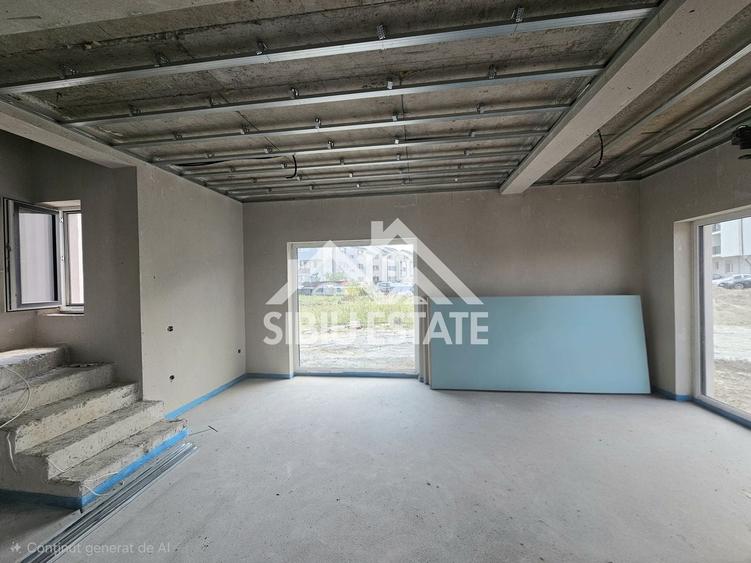 Duplex cu 4 camere cu Canalizare în Șelimbăr