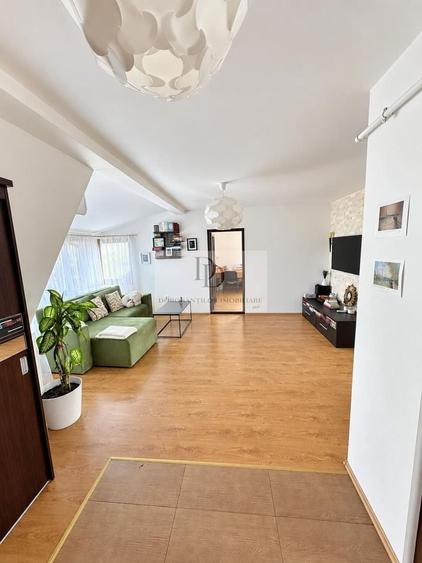Apartament cu 2 camere semidecomandat, mobilat în Europa