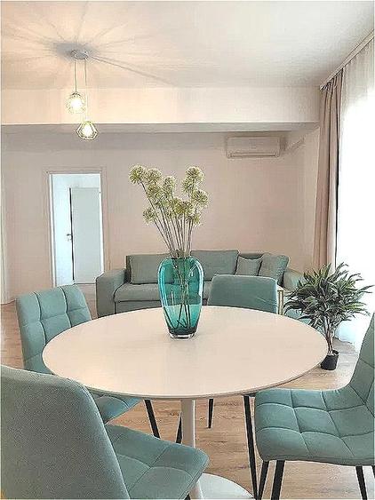 Apartament cu 3 camere decomandat, mobilat în Pipera
