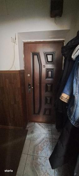 Apartament cu 3 camere în Valea Rosie