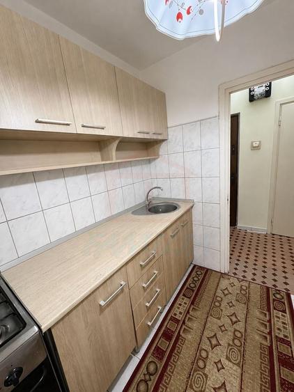 Apartament cu 2 camere semidecomandat, mobilat în Țiglina 2