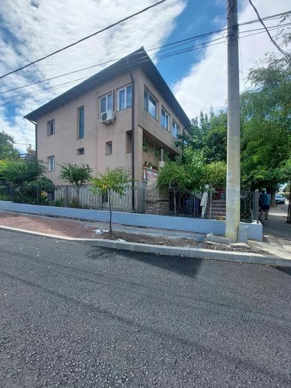 TECHIRGHIOL, CENTRAL, VILA  D+P+1, DESCHIDERE PE COLT, 5 CAMERE, 5 BAI - 32