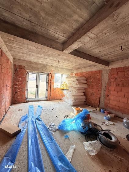 Casă cu 4 camere cu Teren 225 Mp în Cornetu