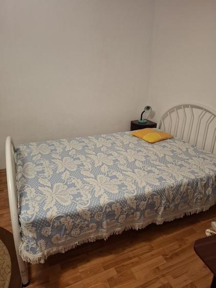 Garsonieră decomandată în Craiovița Nouă