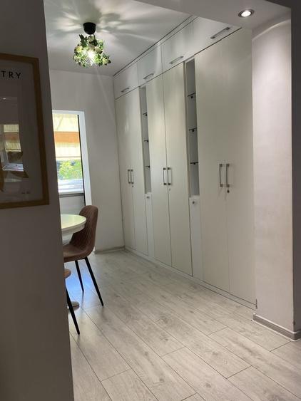 Apartament cu 2 camere decomandat în Trivale